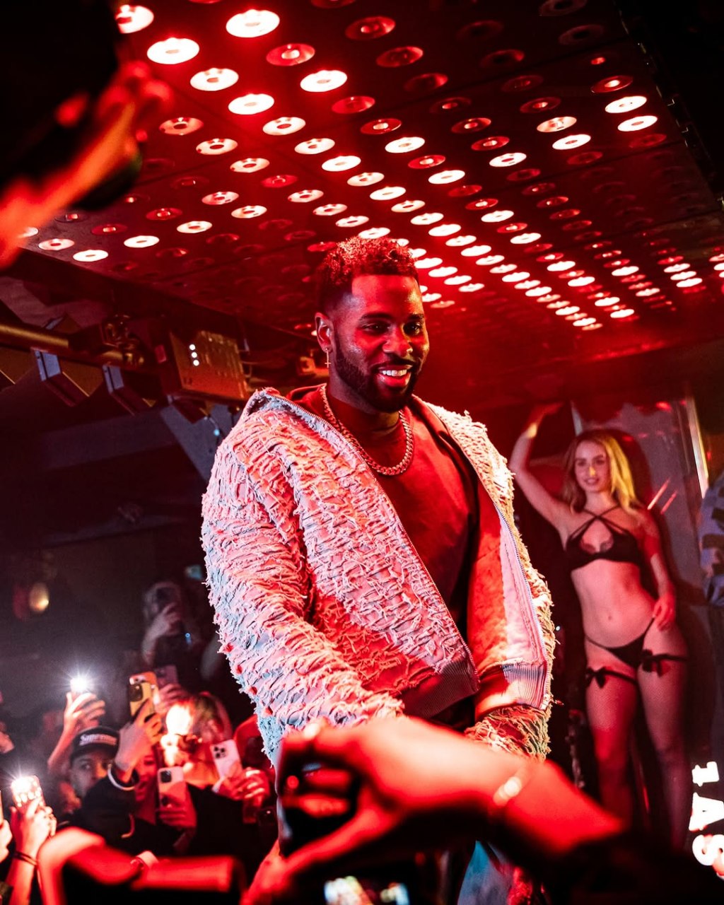 Jason Derulo at a Cirque Le Soir event 2024.